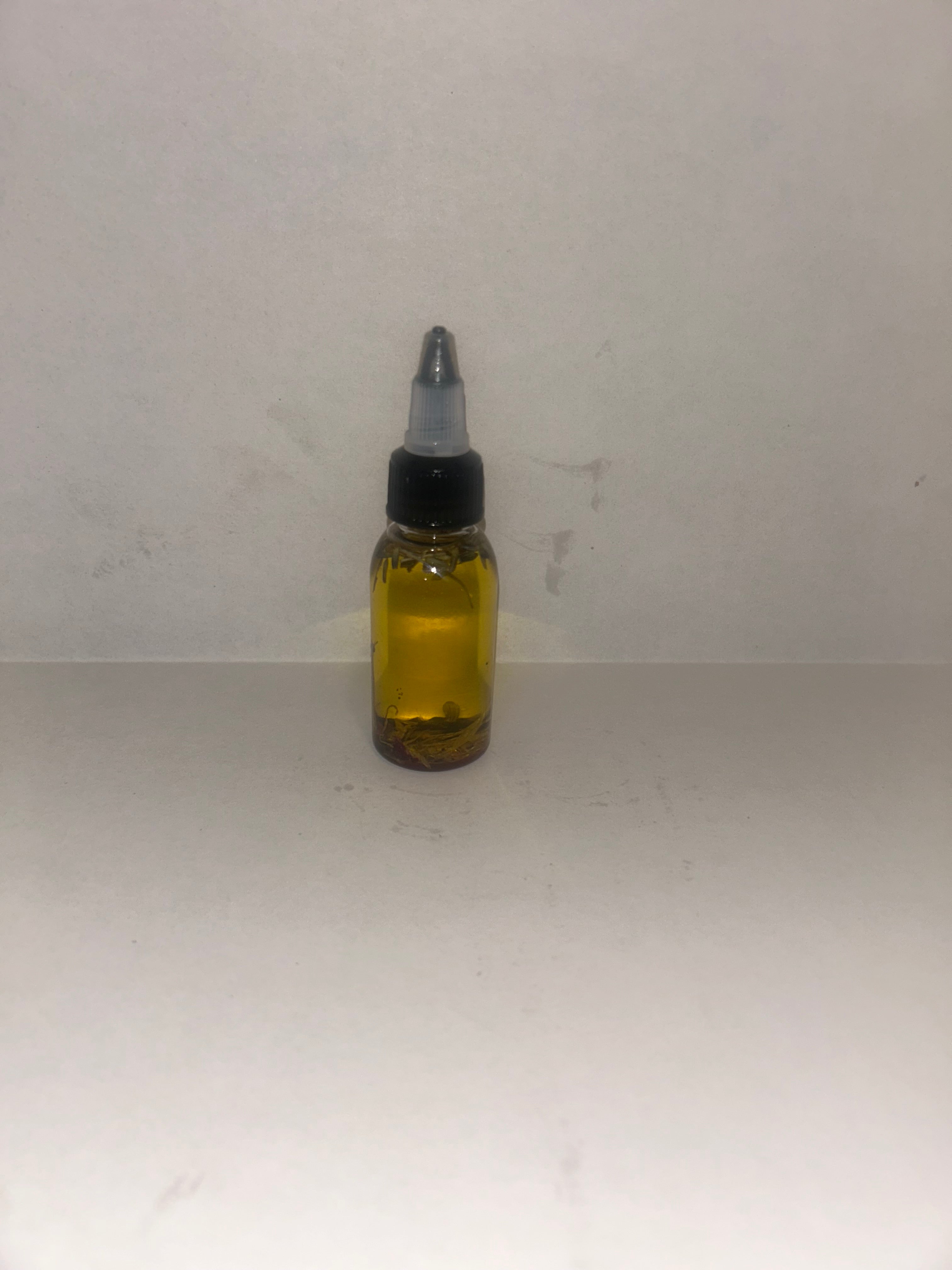 1 oz bottle of Hair Krack Oil